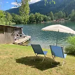 Seebrauer شقة *