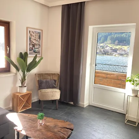 Seebrauer Apartment *